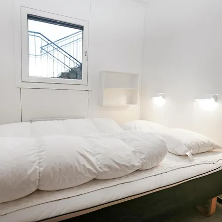 아파트 Paen Til 4 Personer Med Internet Sj3106