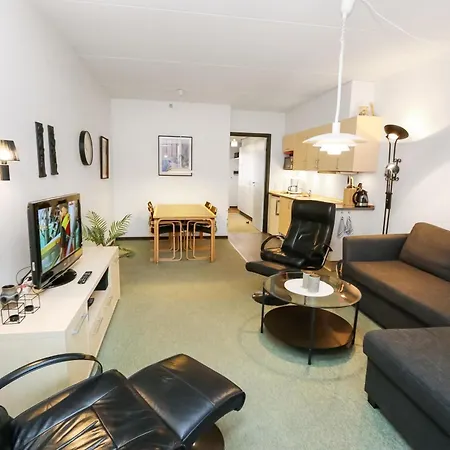 Paen Til 4 Personer Med Internet Sj3106 아파트 *